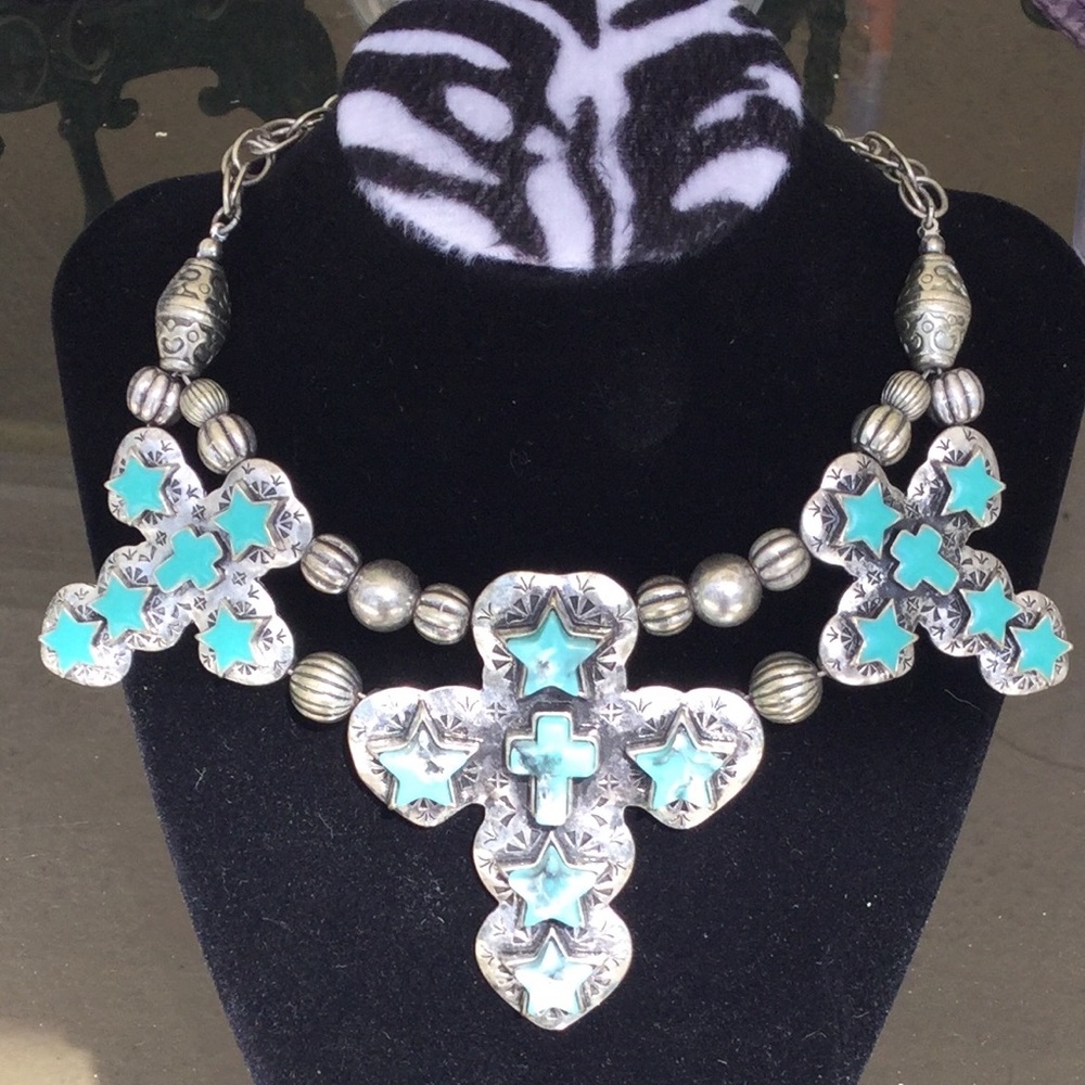 Silver metal cross necklace
